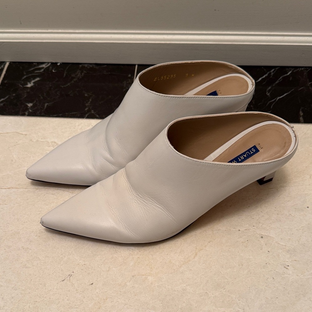 Stuart Weitzman White Leather Pointed-Toe Mule